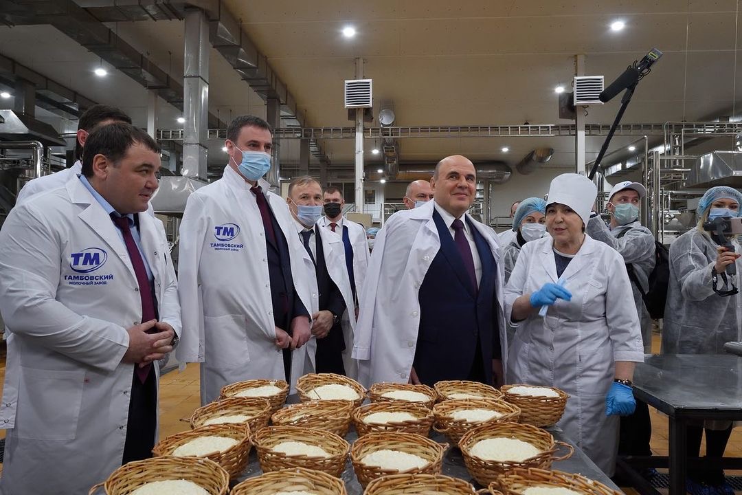Михаил Мишустин побывал на молзаводе по производству адыгейского сыра