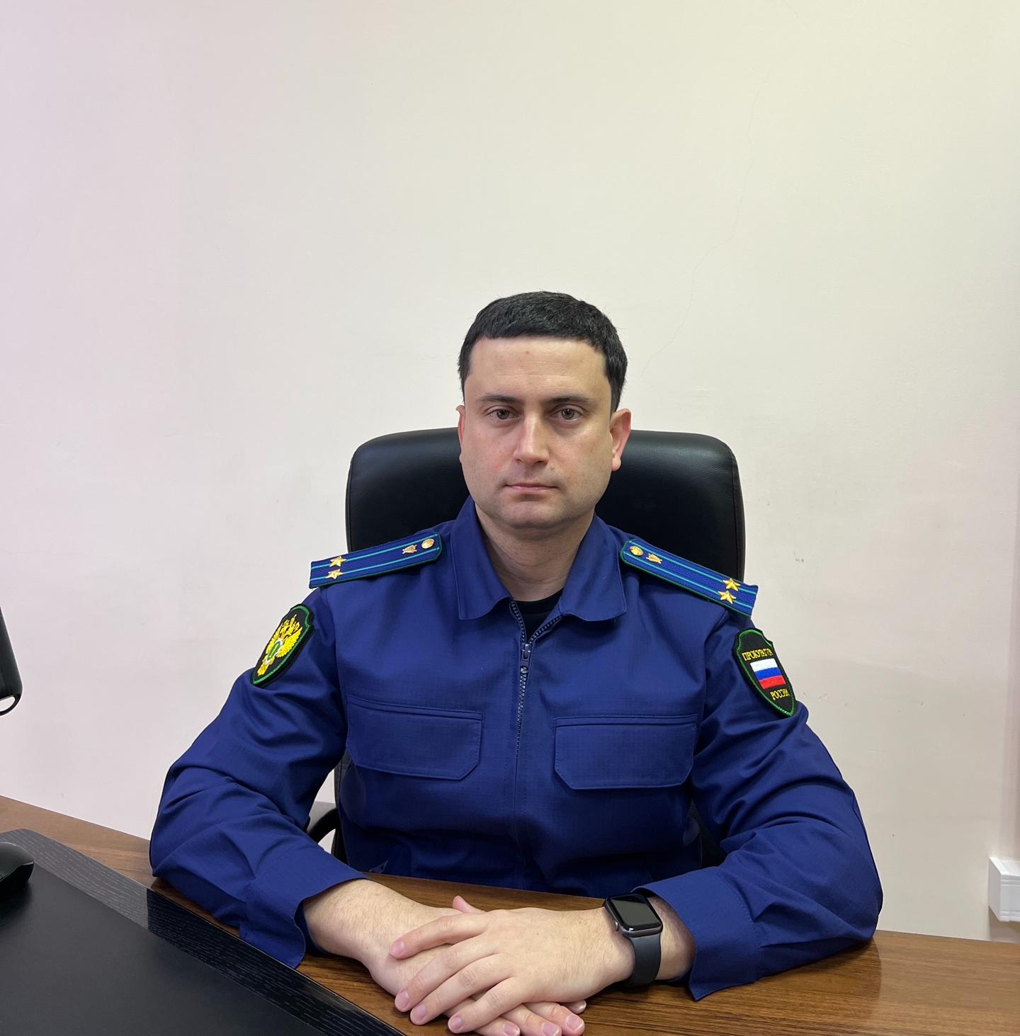 Гарантируя законность