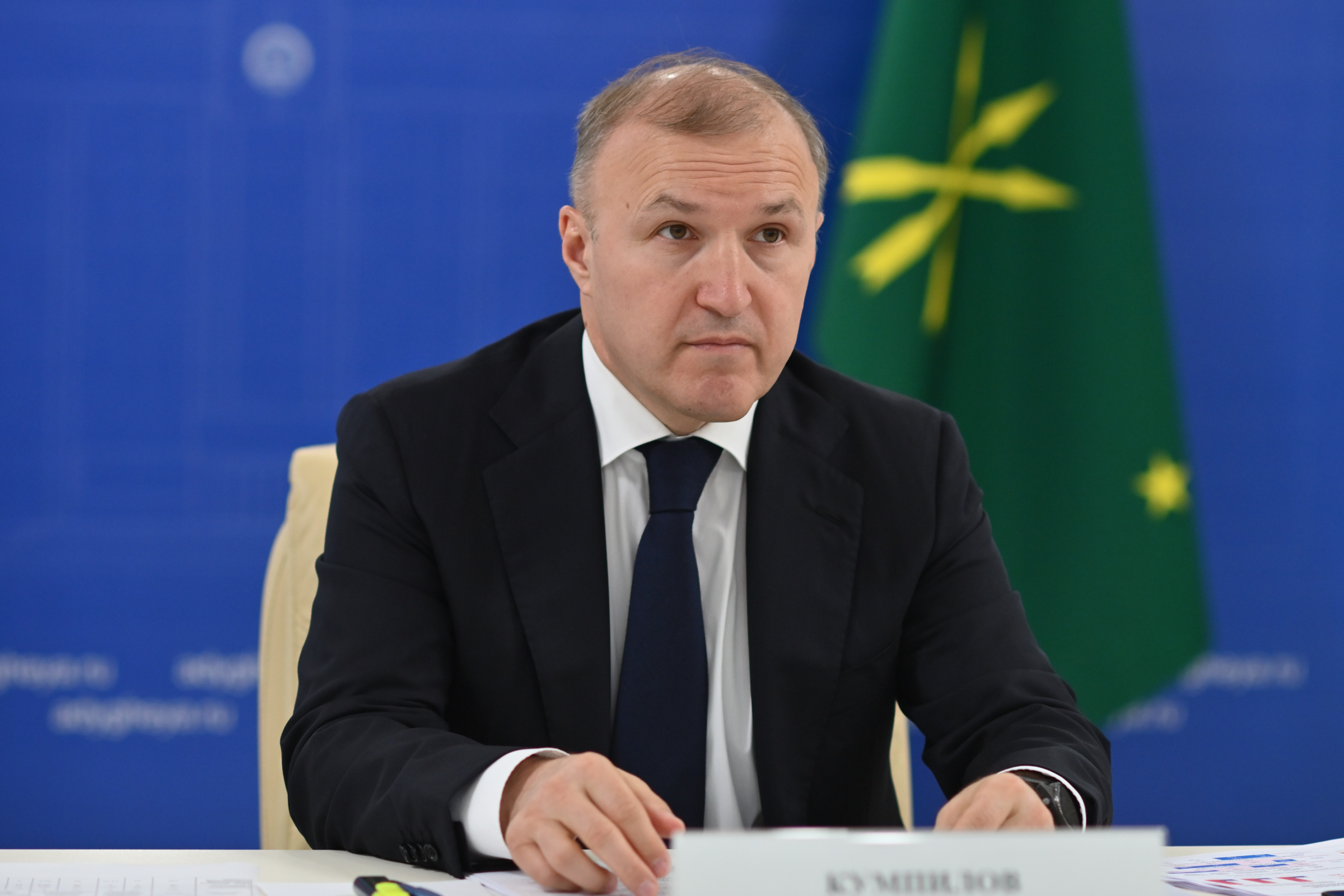 Глава Адыгеи на заседании Совета при полпреде президента РФ в ЮФО доложил о решении кадрового вопроса в здравоохранении