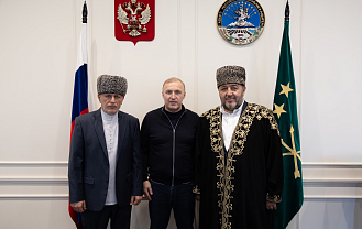 Глава Адыгеи провёл встречу с муфтиями Карачаево-Черкесии и Адыгеи