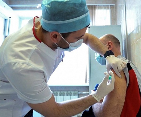 В Госдуме предложили способ упростить вакцинацию от коронавируса
