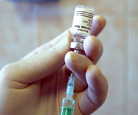 Вакцина «Спутник лайт» поступила в гражданский оборот