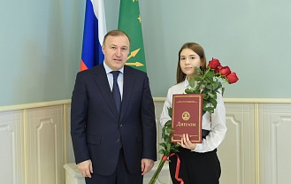 В Адыгее состоялось вручение премий Главы республики в сфере добровольческой (волонтерской) деятельности