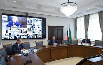 Глава Адыгеи провел планерное совещание Кабинета министров РА