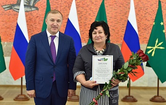 Мурат Кумпилов: «Учителя закладывают основы будущего для каждого нового поколения»
