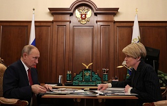 Елена Шмелева предложила сделать программу капремонта школ комплексной