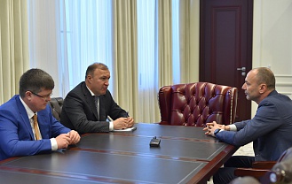 Глава Адыгеи и заместитель руководителя Рособрнадзора обсудили готовность региона к проведению ГИА