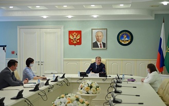 Глава Адыгеи провел встречу с руководителем регионального отделения «Российского детского фонда»