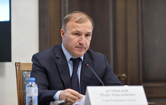 Мурат Кумпилов: «Необходимо обеспечить высокое качество питания во всех в детских садах и школах республики»